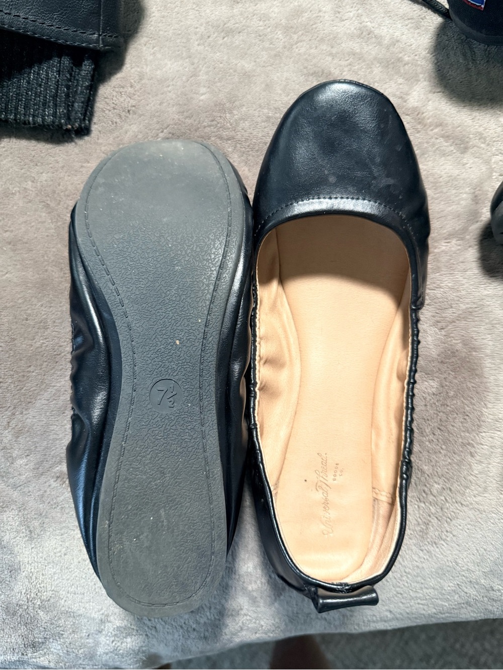 Classic Black Womens Ballet Flats - Size 7.5